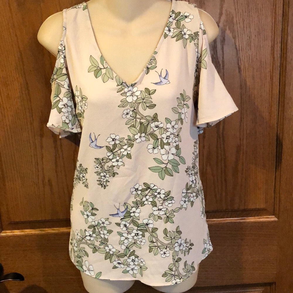 C&E Floral Bird Patterned Cold Shoulder Blouse